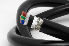 W&M Audio Tornado Powerkabel Utermineret