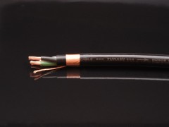 Oyaide Tunami Powerkabel